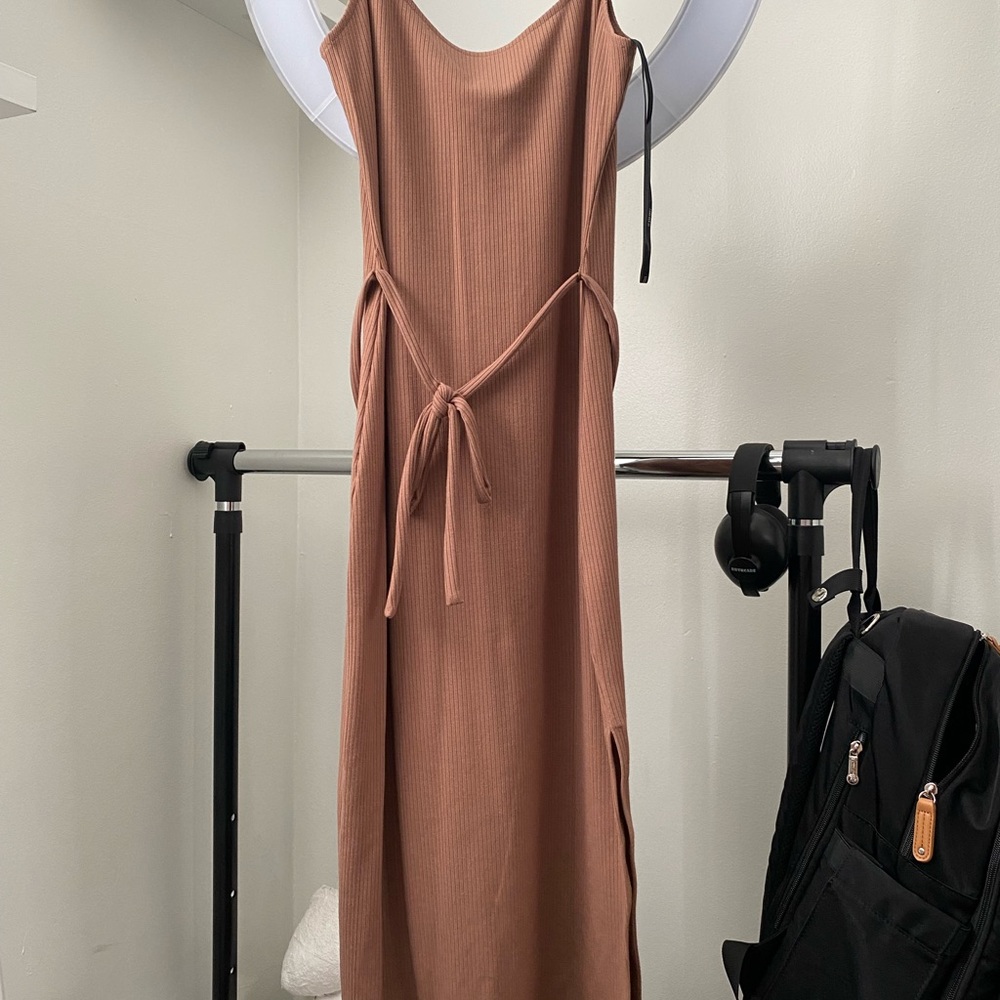 Brown side slit dress with tie belt